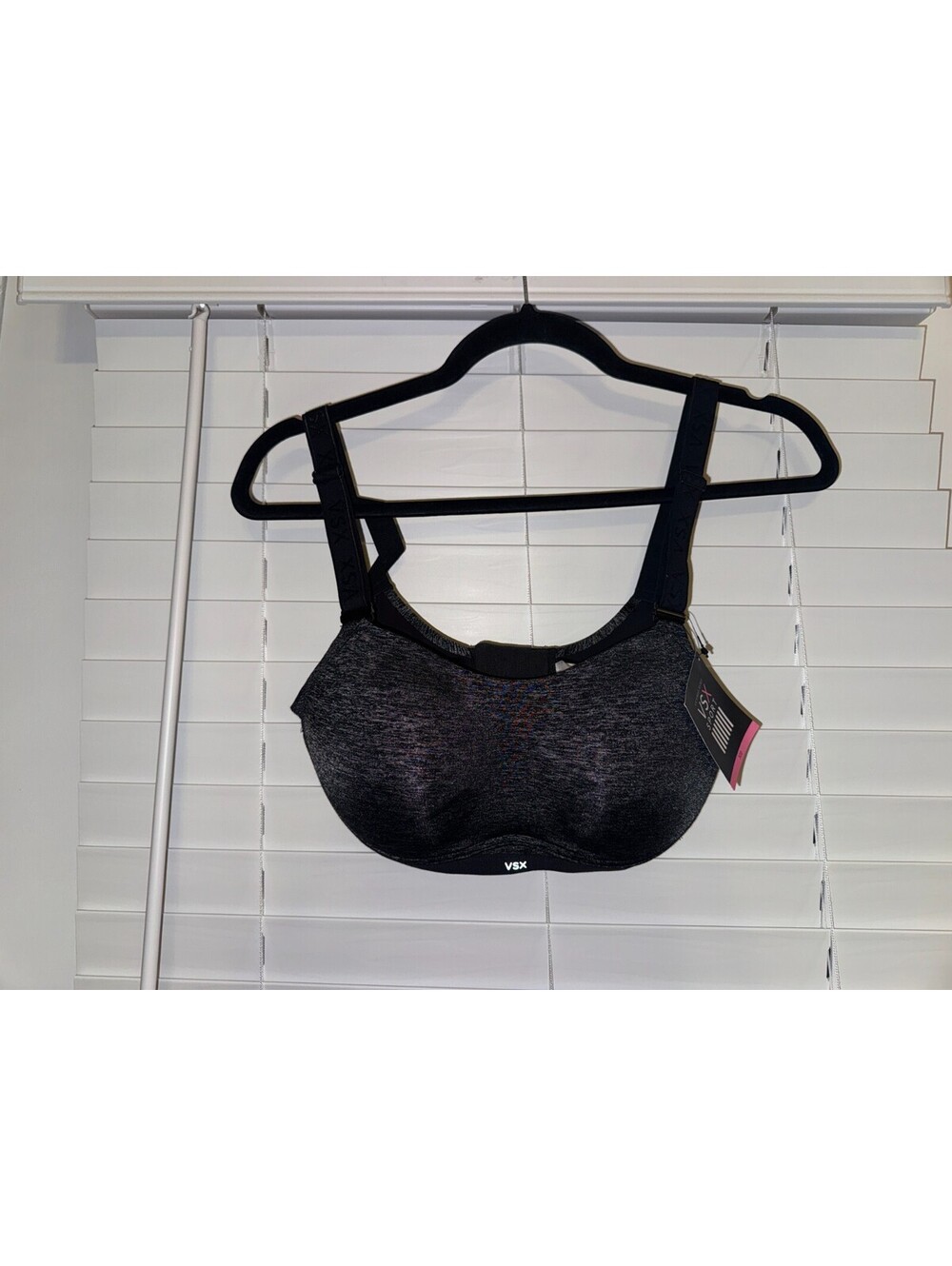 VSX Gray/Black The Ultimate Sport Sports Impact Bra 32D NWT Retails $52.50